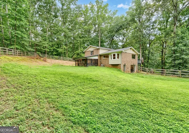 Photo 3 of Single family home for sale at 118 Glenell Dr, Woodstock, GA 30189 | MLS# 10825420 | Listing updated on 2026-09-28