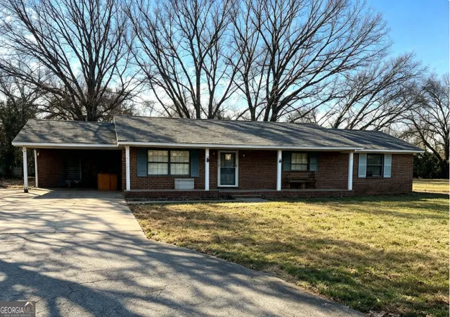 1st image of 395 County Rd 283, Florence, AL 35633 | MLS# 10814769