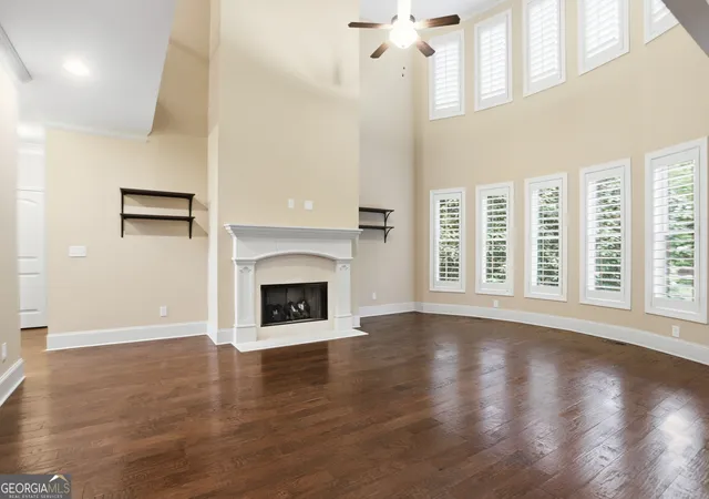 Photo 3 of Mansion for sale at 115 Cochran Farms Dr, Roswell, GA 30075 | MLS# 10741020 | Listing updated on 2026-09-18