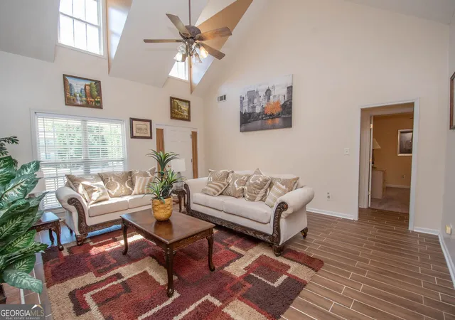 3rd image of 105 Applewood Wy, Fayetteville, GA 30215 | MLS# 10729100