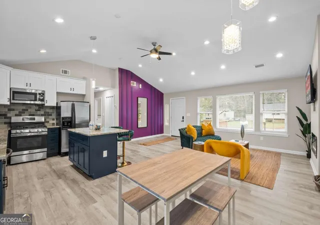 Photo 4 of Single family home for sale at 1041 Stonewall Dr SE, Atlanta, GA 30315 | MLS# 10742512 | Listing updated on 2026-07-19