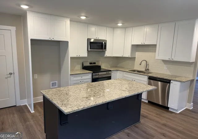 2nd image of 1108 7th St, West Point, GA 31833 | MLS# 10784355