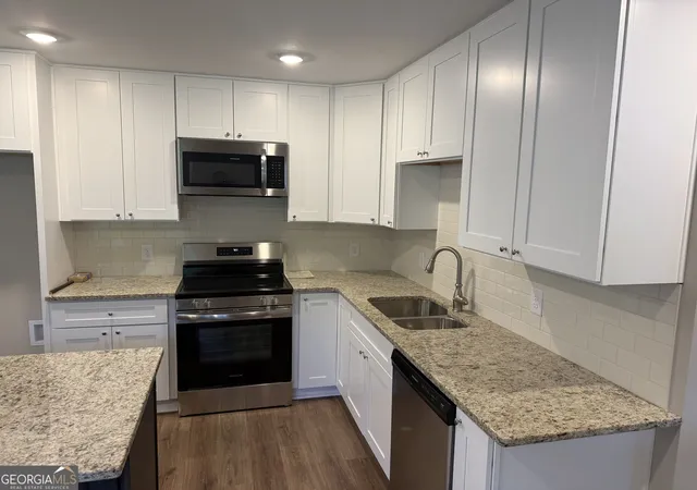 3rd image of 1108 7Th St, West Point, GA 31833 | MLS# 10784355