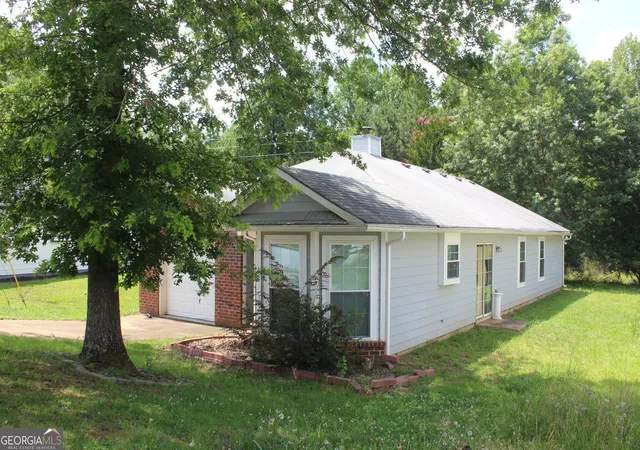 2nd image of 6592 Browns Mill Ferry Dr, Lithonia, GA 30038 | MLS# 10787248