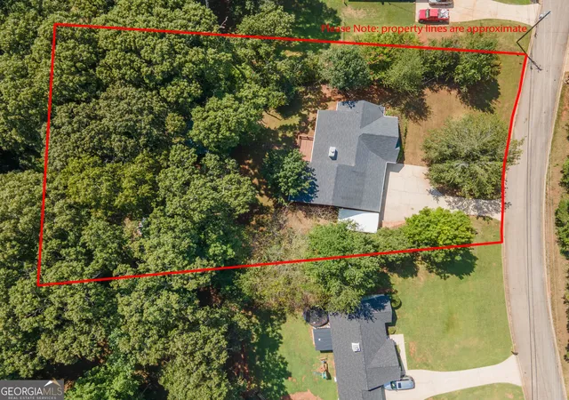 3rd image of 145 Edgemont Dr, Lagrange, GA 30240 | MLS# 10830792