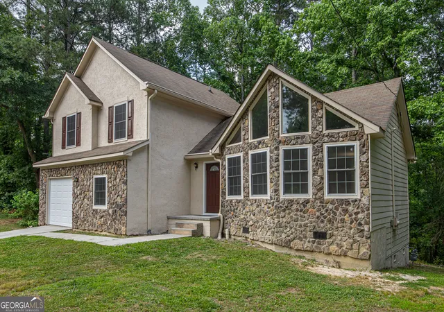 Homes for sale in Riverdale, GA | 1902 Woods Ct, Riverdale, GA 30296 | MLS# 10771177
