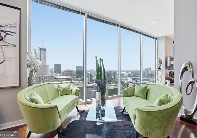 3rd image of 400 W Peachtree St Nw #3906-7, Atlanta, GA 30308 | MLS# 10783015