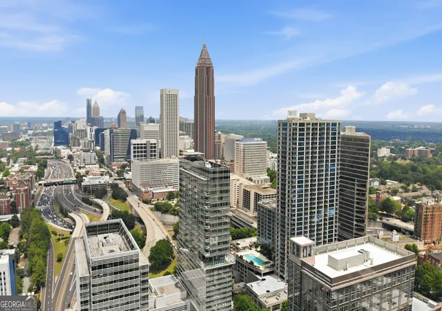 2nd image of 400 W Peachtree St Nw, Atlanta, GA 30308