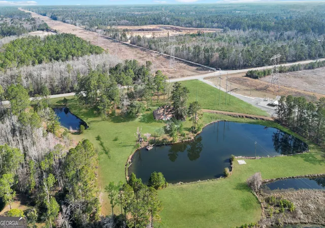 Photo 17 of Single family home for sale at 2060 Us Hwy 80 Hwy, Bloomingdale, GA 31302 | MLS# 10728442 | Listing updated on 2026-09-02