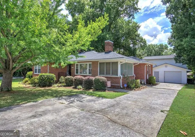 1st image of 409 Stonewall St, Cartersville, GA 30120 | MLS# 10808645