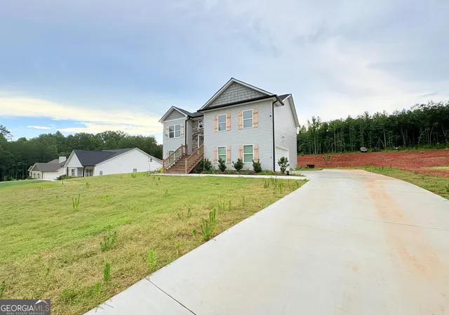 Photo 3 of Single family home for sale at 3029 Highway 17, Clarkesville, GA 30523 | MLS# 10726257 | Listing updated on 2026-09-08