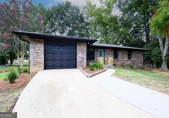 Photo 1 of Single family home for sale at 2391 Prestige Valley Ct, Morrow, GA 30260 | MLS# 10822232 | Listing updated on 2026-08-29