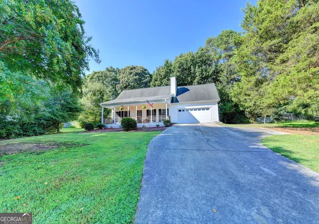 Photo 4 of Single family home for sale at 85 Cypress Pl, Winder, GA 30680 | MLS# 10828132 | Listing updated on 2026-09-22