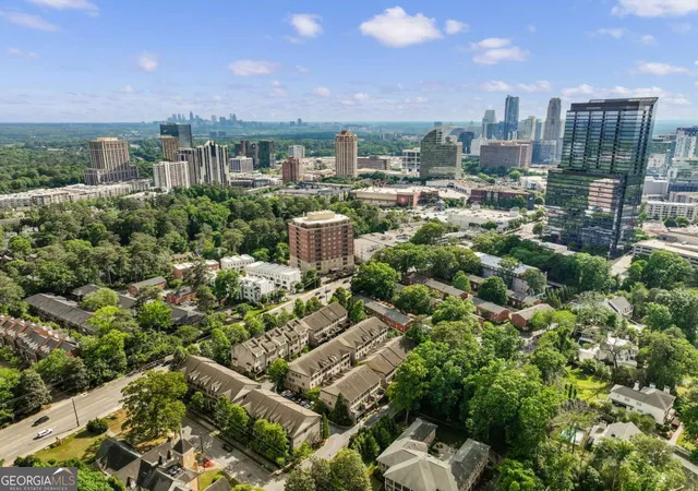 8th image of 3668 Brookhaven Manor Xing Ne, Atlanta, GA 30319 | MLS# 10753285