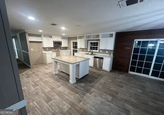 3rd image of 840 Bethel Freewill Rd, Baxley, GA 31513 | MLS# 10815230