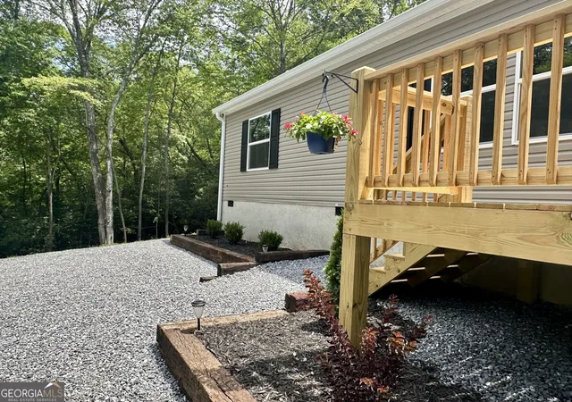Photo 3 of Manufactured home for sale at 101 Sawyer Ridge Lane, Hayesville, NC 28904 | MLS# 10833396 | Listing updated on 2026-09-03