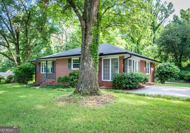 Photo 4 of Single family home for sale at 2517 Callier Springs Rd Se, Rome, GA 30161 | MLS# 10808450 | Listing updated on 2026-09-01
