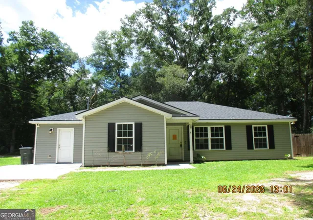 Homes for sale in Ludowici, GA | 8 Oak Ridge Cemetery Road Sw, Ludowici, GA 31316 | MLS# 10801249