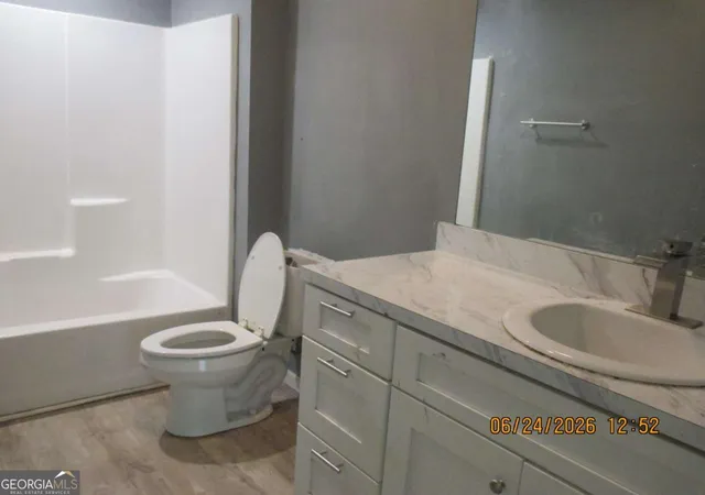 Photo 3 of Single family home for sale at 8 Oak Ridge Cemetery Rd SW, Ludowici, GA 31316 | MLS# 10801249 | Listing updated on 2026-09-11