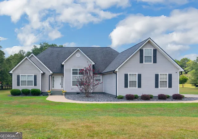 1st image of 420 Colvin Dr, Locust Grove, GA 30248 | MLS# 10813323