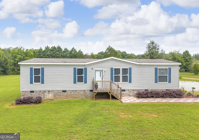 1st image of 127 Georgia Dr, Hartwell, GA 30643 | MLS# 10782649