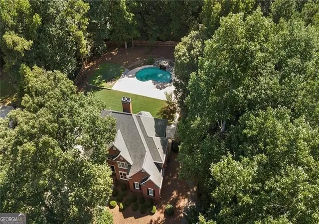 Photo 3 of Single family home for sale at 405 Island Cove Dr, Newnan, GA 30263 | MLS# 10833132 | Listing updated on 2026-09-19