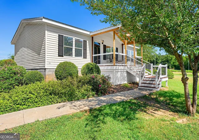 Photo 3 of Sale Pending at 2344 Allen White Rd, Bowman, GA 30624 | MLS# 10833422 | Listing updated on 2026-09-01