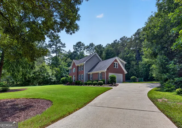 Homes for sale in Tyrone, GA | 125 Vista Ln, Tyrone, GA 30290 | MLS# 10802789
