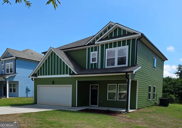 Photo 1 of Single family home for sale at 444 N Hill St, Griffin, GA 30223 | MLS# 10823424 | Listing updated on 2026-09-10