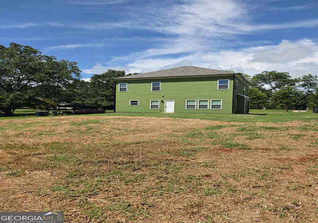 Photo 3 of Single family home for sale at 444 N Hill St, Griffin, GA 30223 | MLS# 10823424 | Listing updated on 2026-09-10