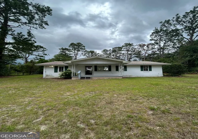 Homes for sale in Swainsboro, GA | 612 Prosperity Dr, Swainsboro, GA 30401 | MLS# 10805235