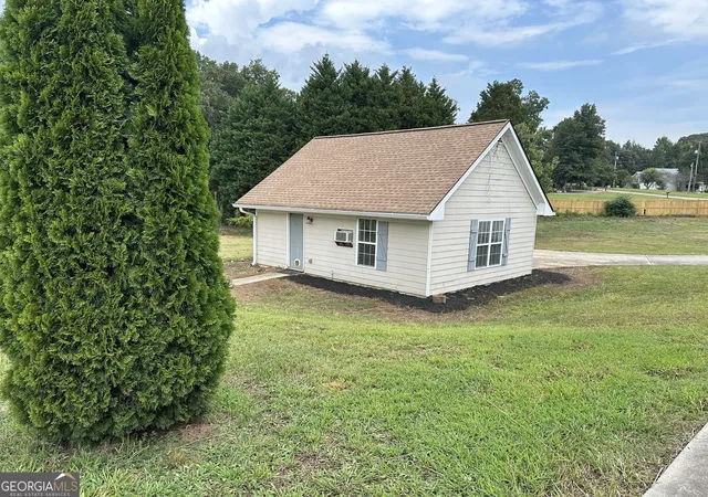 Photo 3 of Single family home for sale at 54 And 50 Whatley Rd, Griffin, GA 30224 | MLS# 10835365 | Listing updated on 2026-09-11