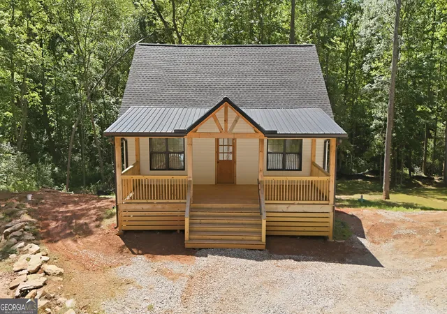1st image of 527 Jim Carter Rd, Clarkesville, GA 30523 | MLS# 10810096