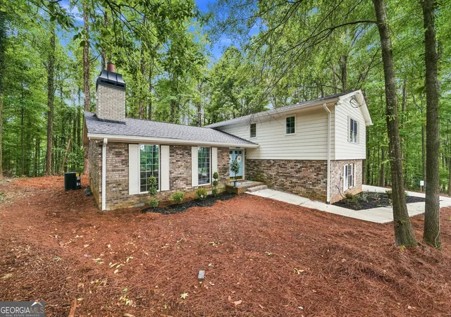 Photo 3 of Single family home for sale at 4155 Burnt Hickory Rd Nw, Marietta, GA 30064 | MLS# 10829660 | Listing updated on 2026-09-06