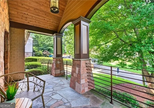 3rd image of 1661 Geary Dr Nw, Atlanta, GA 30309 | MLS# 10782159