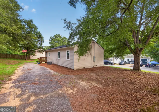 2nd image of 701 Kendall Ct, Monroe, GA 30655 | MLS# 10811963
