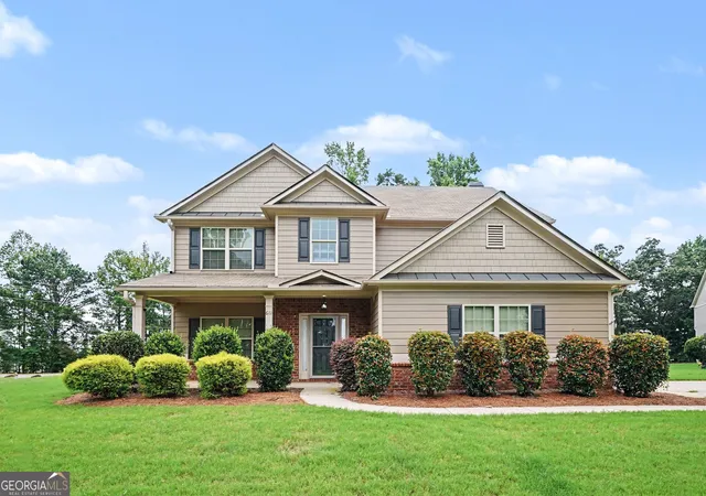 1st image of 611 Little Bluestem Trl, Hoschton, GA 30548 | MLS# 10819135