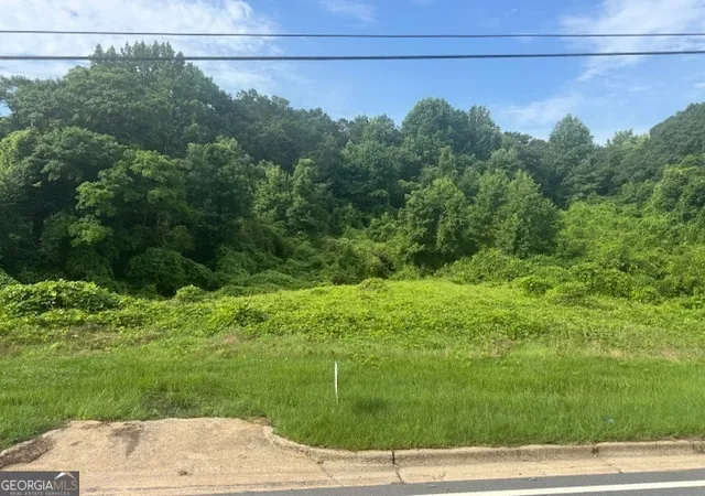 1st image of 200 W Washington St, Newnan, GA 30263 | MLS# 10797661