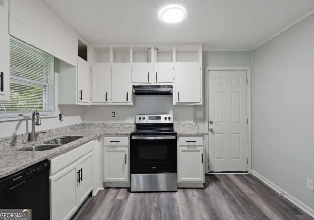 Photo 3 of Single family home for sale at 6005 Randy Ln, Ellenwood, GA 30294 | MLS# 10789112 | Listing updated on 2026-09-06