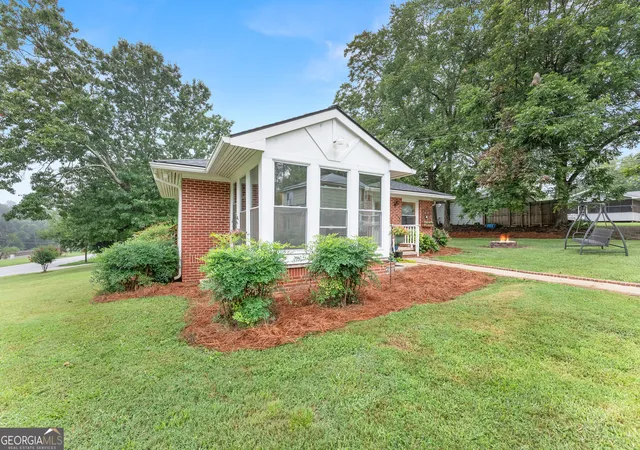 Photo 3 of Single family home for sale at 5907 Main St, Lula, GA 30554 | MLS# 10807007 | Listing updated on 2026-09-15