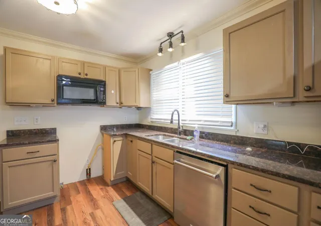 3rd image of 127 Fourth St Sw, Milledgeville, GA 31061 | MLS# 10812709