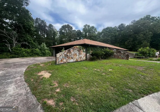 Photo 2 of Sale Pending at 4391 Leola Rd, Douglasville, GA 30135 | MLS# 10793534 | Listing updated on 2026-10-21