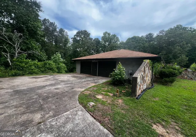 Photo 3 of Sale Pending at 4391 Leola Rd, Douglasville, GA 30135 | MLS# 10793534 | Listing updated on 2026-10-21