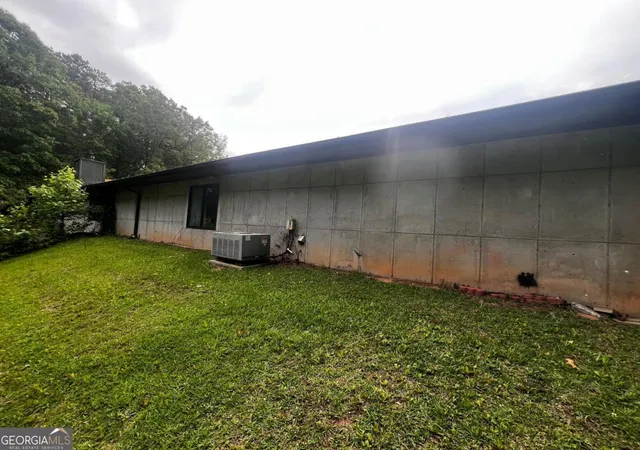 Photo 3 of Sale Pending at 4391 Leola Rd, Douglasville, GA 30135 | MLS# 10793534 | Listing updated on 2026-10-21