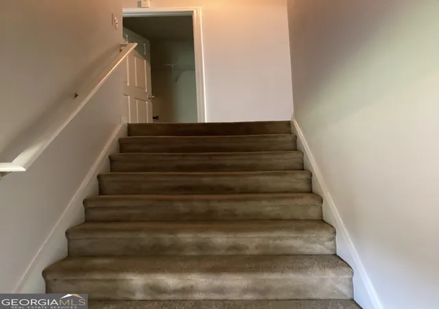Photo 3 of Single family home for sale at 1720 Byrom Pkwy, Jonesboro, GA 30236 | MLS# 10700743 | Listing updated on 2026-06-11