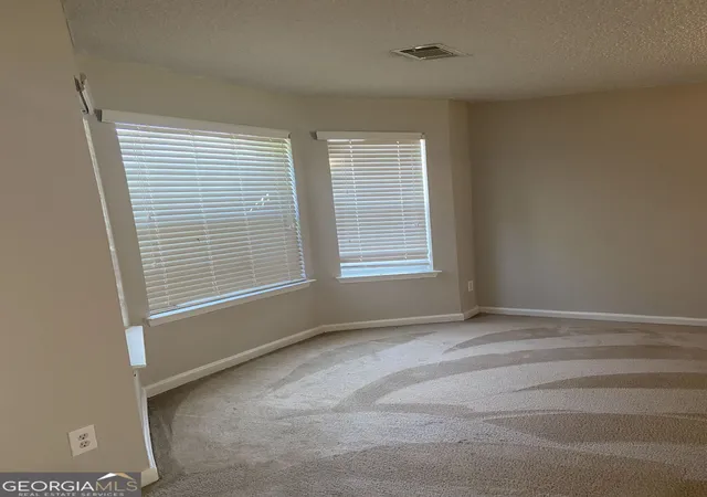 Photo 4 of Single family home for sale at 1720 Byrom Pkwy, Jonesboro, GA 30236 | MLS# 10700743 | Listing updated on 2026-06-11