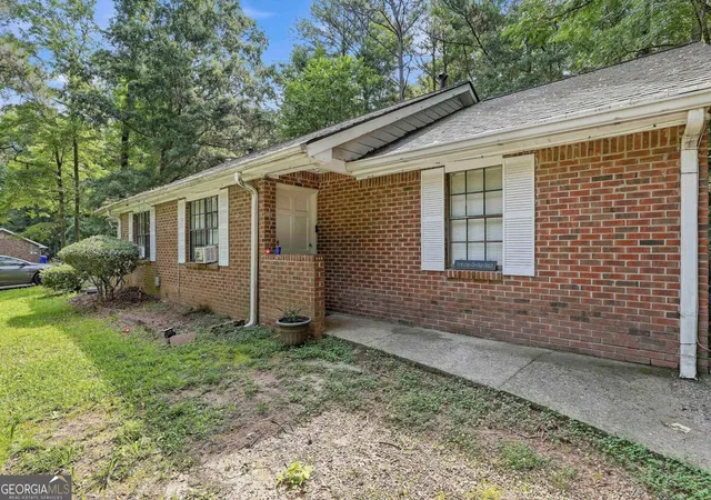 Homes for sale in Fayetteville, GA | 105 Meadowbrook Ct, Fayetteville, GA 30215 | MLS# 10799121