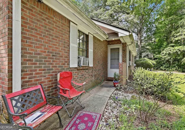 Homes for sale in Fayetteville, GA | 105 Meadowbrook Ct, Fayetteville, GA 30215 | MLS# 10799121
