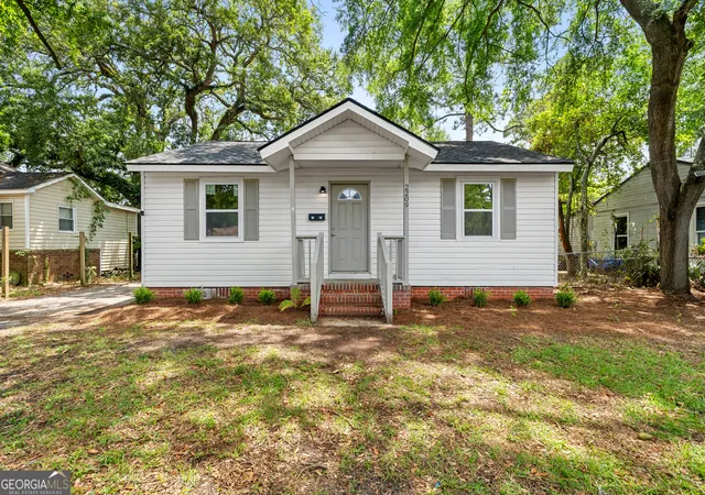 Homes for sale in Savannah, GA | 2209 New Mexico St, Savannah, GA 31404 | MLS# 10776246