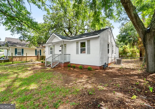Homes for sale in Savannah, GA | 2209 New Mexico St, Savannah, GA 31404 | MLS# 10776246